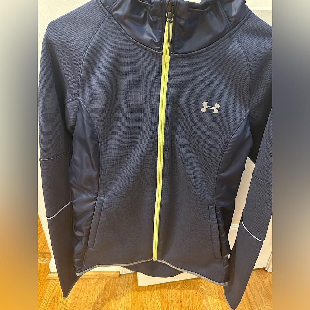 Under Armour hoodie light jacket in navy blue. Size small